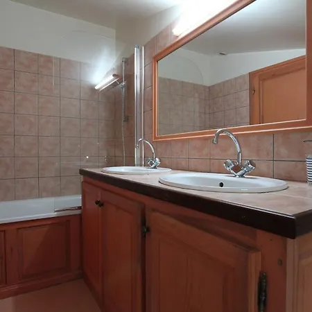 Maison De Caractere Avec Terrasse A 300m De L'allier, Ideale Pour Peche, Detente Et Activites Familiales - Fr-1-582-208 Country house *
