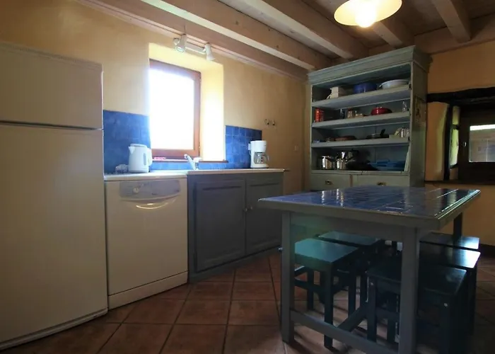 Maison De Caractère Avec Terrasse à 300m De L'allier, Idéale Pour Pêche, Détente Et Activités Familiales - Fr-1-582-208 Casa vacanze *